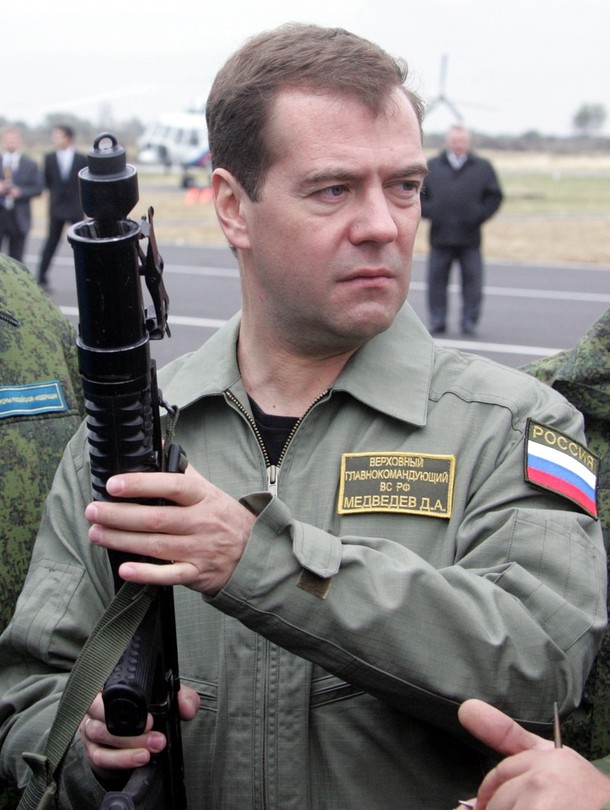 Медведев и АДС - Автомат Двухсредный Специальный (подводный) (Россия)