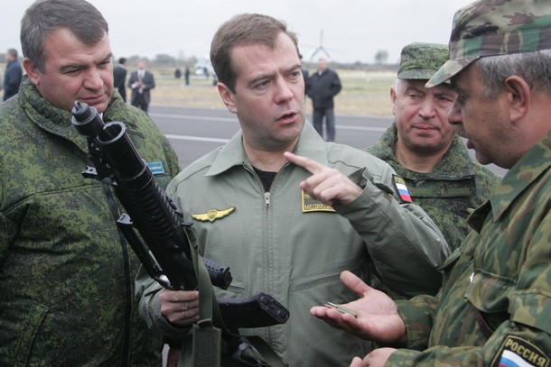 Медведев и АДС - Автомат Двухсредный Специальный (подводный) (Россия)